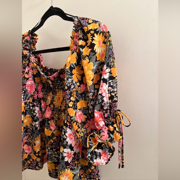 Twine & String Peasant Boho Smocked Blouse Floral Print Puff Ruffle Sleeves - Picture 5 of 5